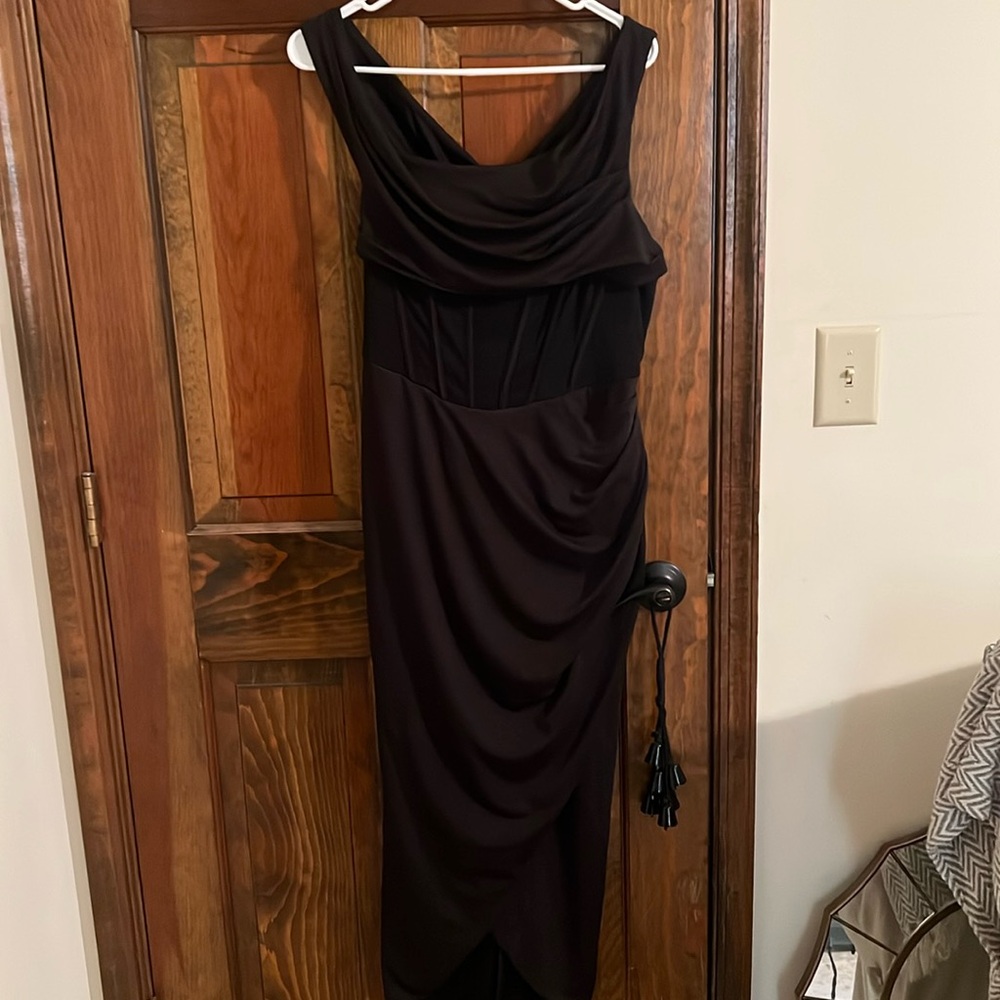 Showpo corset detail dress NWT